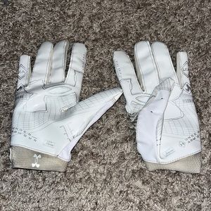 Under Armour Blur Football Gloves